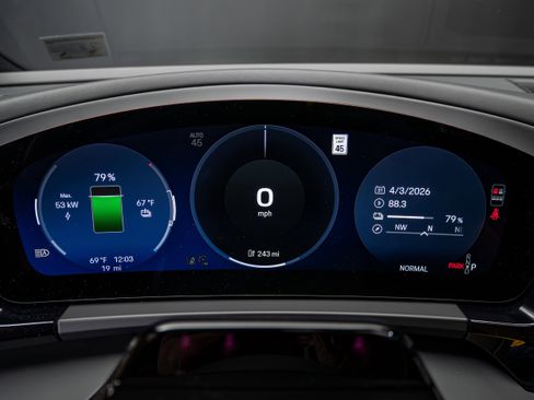 New 2026 Porsche Macan 4 Electric AWD/4WD image 18