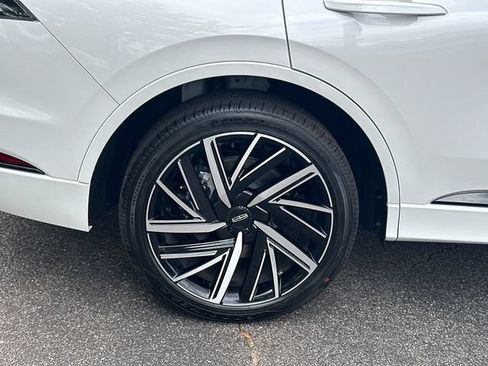 New 2026 Lincoln Aviator Black Label w/ Jet Appearance Package AWD/4WD image 18