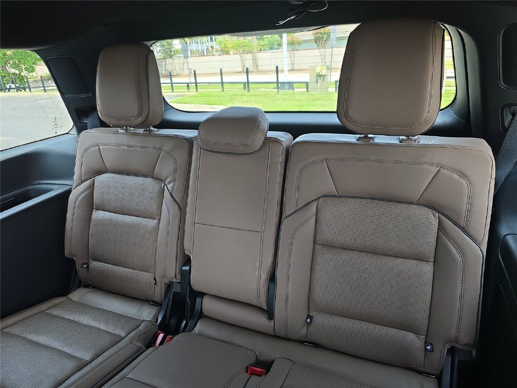 New 2027 Lincoln Navigator Black Label RWD image 10