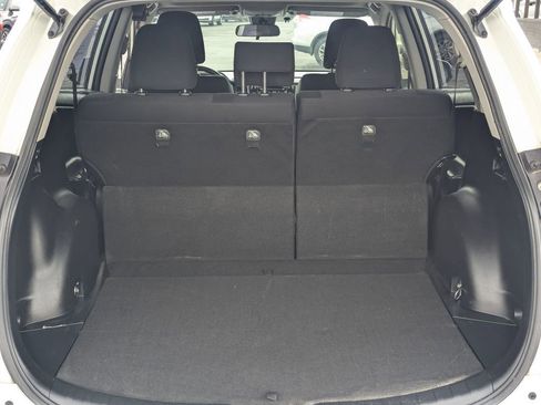 Used 2018 Toyota RAV4 XLE image 31