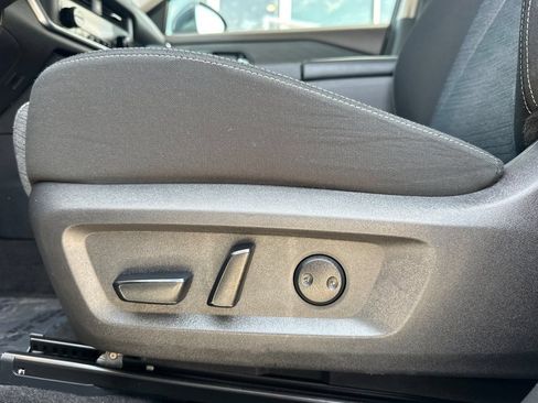 Used 2023 Nissan Rogue SV FWD image 28