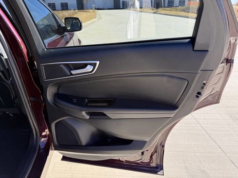 Used 2017 Ford Edge SEL w/ Equipment Group 201A image 18