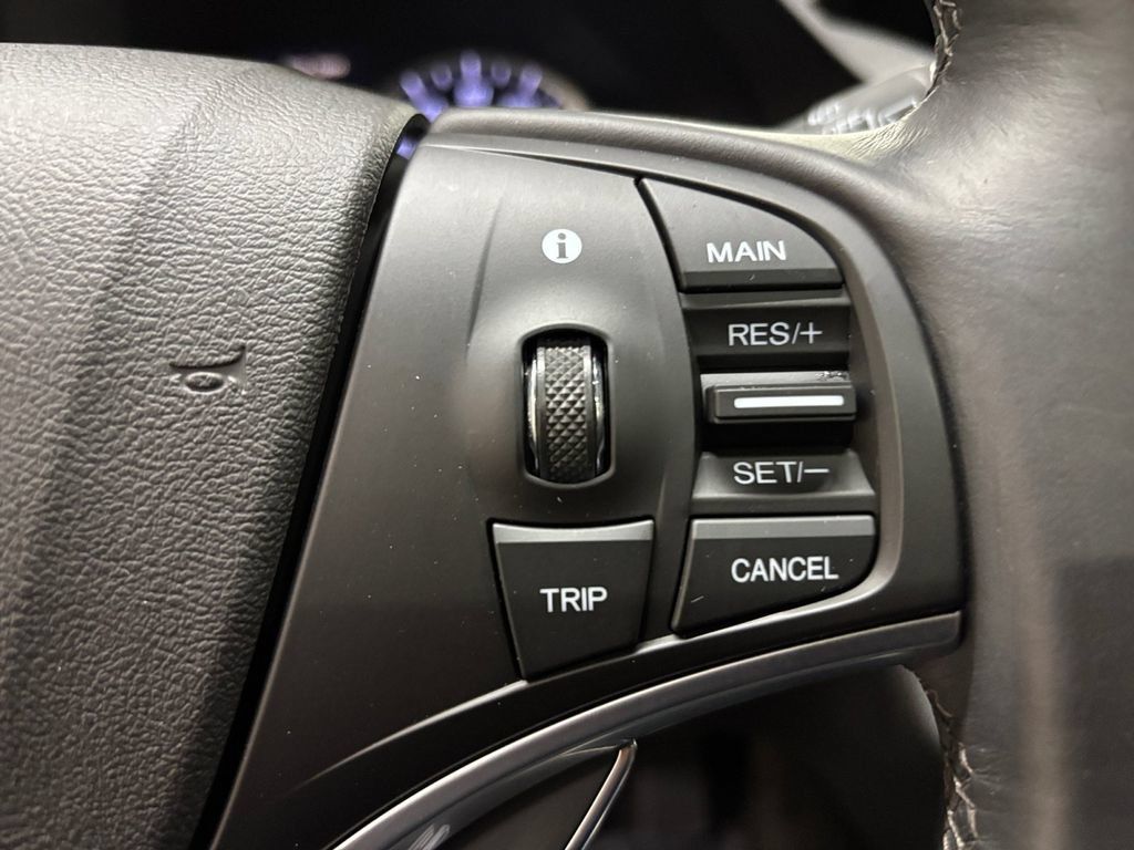 Used 2020 Acura MDX SH-AWD image 28