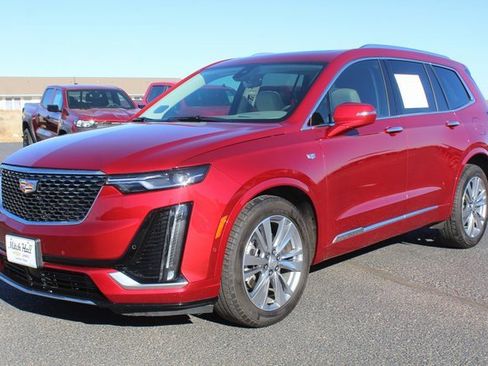 Used 2023 Cadillac XT6 Premium Luxury w/ Technology Package image 10