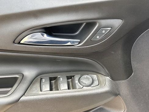 Used 2021 Chevrolet Equinox LT AWD/4WD image 14