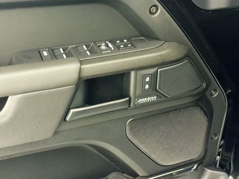 New 2026 Land Rover Defender 110 OCTA image 16