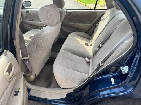 Used 2002 Toyota Corolla S FWD image 19