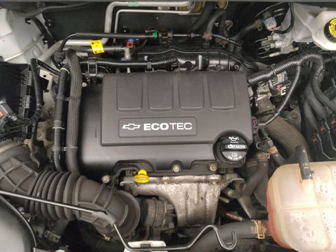Used 2020 Chevrolet Trax LS FWD image 30