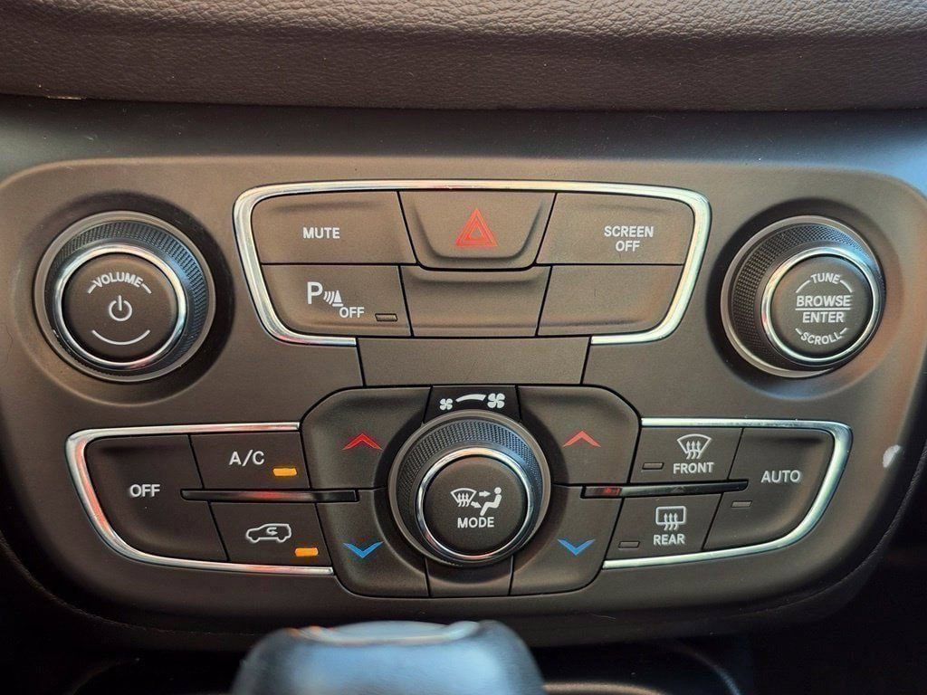 Used 2019 Jeep Compass Trailhawk w/ Leather Interior Group AWD/4WD image 26