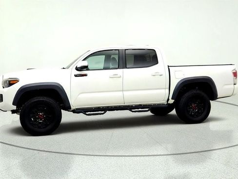 Used 2018 Toyota Tacoma TRD Pro AWD/4WD image 8