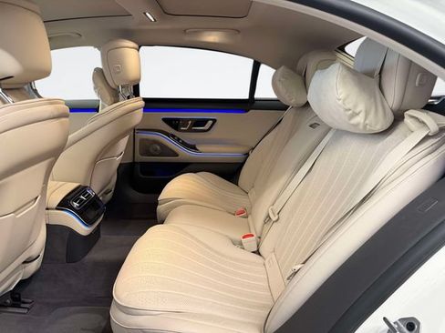 Certified 2023 Mercedes-Benz S 500 4MATIC image 12