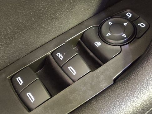 Used 2019 Chevrolet Blazer LT image 27