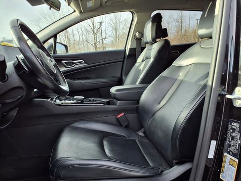 Used 2023 Kia Sportage EX image 6