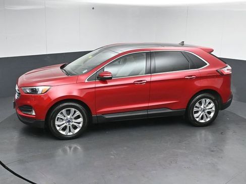 Certified 2022 Ford Edge Titanium w/ Class II Trailer Tow Package image 47