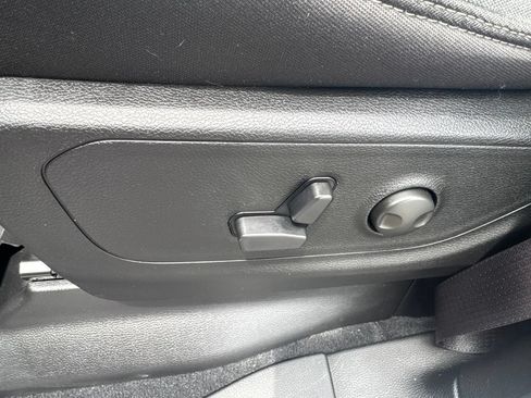 Used 2026 RAM 1500 Big Horn AWD/4WD image 12