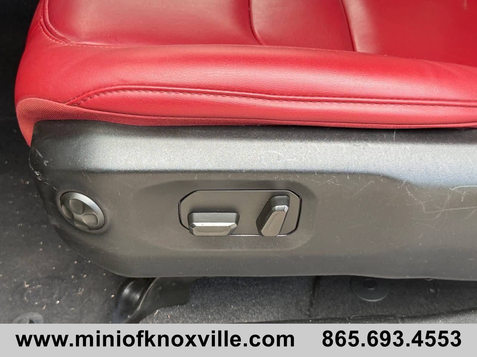 Used 2024 Jeep Wrangler Unlimited Rubicon 392 AWD/4WD image 15