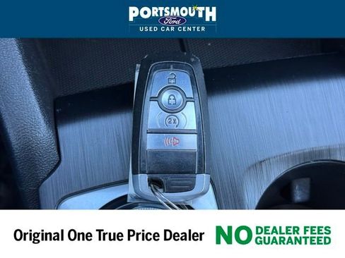 Used 2022 Ford Escape SE w/ Cold Weather Package image 13