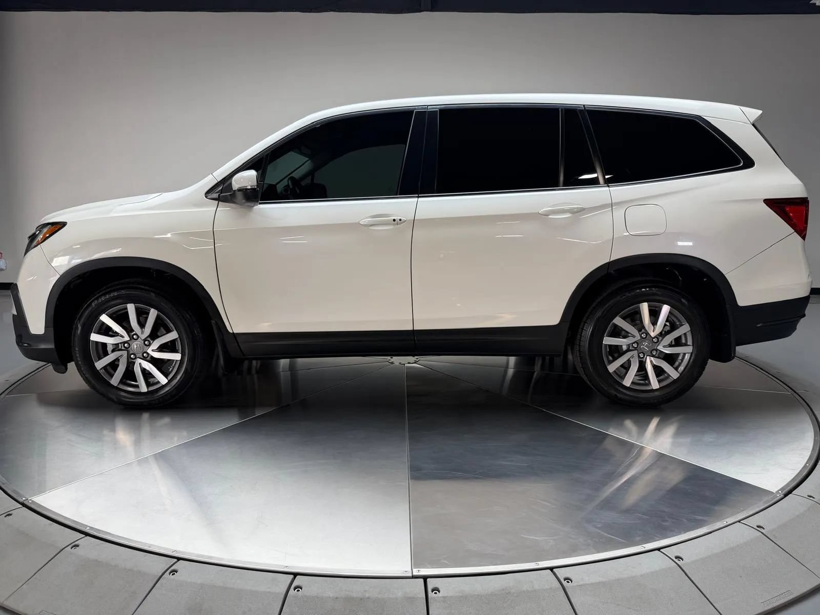 Used 2019 Honda Pilot EX-L image 4