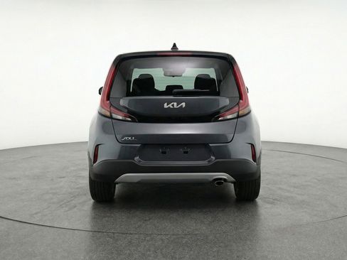 Used 2025 Kia Soul LX w/ LX Technology Package FWD image 7