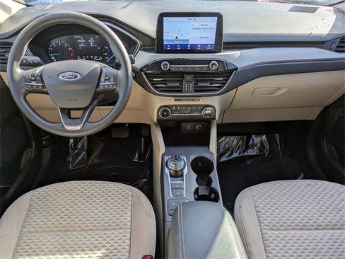 Certified 2020 Ford Escape SE image 15
