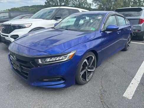 Used 2019 Honda Accord Sport image 2
