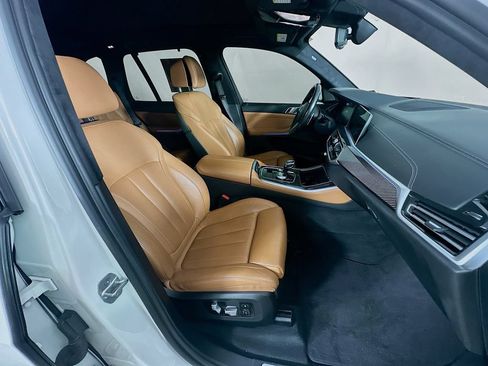 Used 2022 BMW X5 M50i w/ Executive Package AWD/4WD image 37