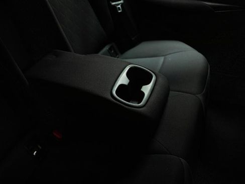 Used 2020 Toyota Corolla LE FWD image 12