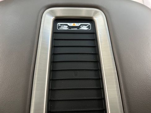 Used 2019 GMC Yukon Denali w/ Denali Ultimate Package AWD/4WD image 47