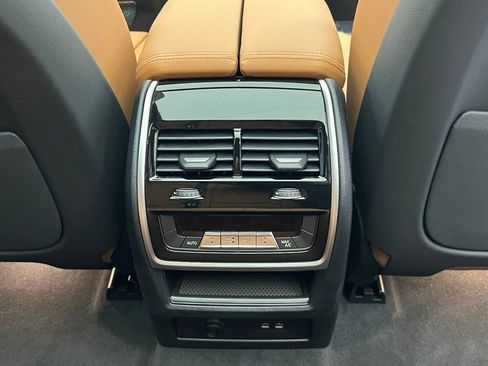 New 2026 BMW X5 xDrive50e AWD/4WD image 9