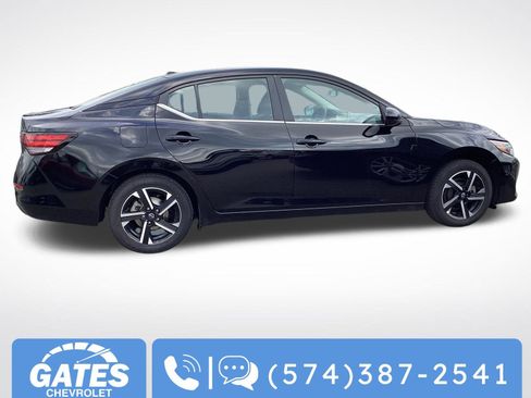 Used 2025 Nissan Sentra SV FWD image 10