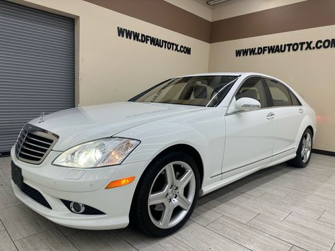 Used 2008 Mercedes-Benz S 550 w/ P3 Pkg image 2