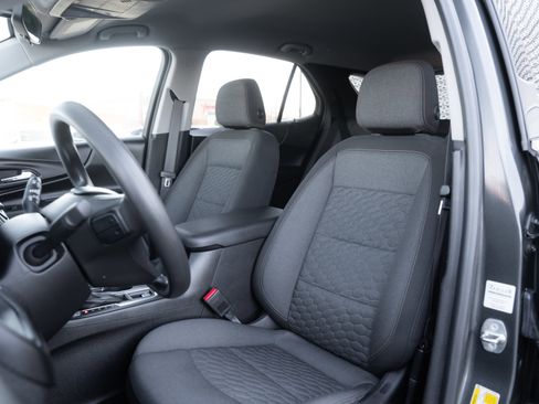 Used 2018 Chevrolet Equinox LT image 19