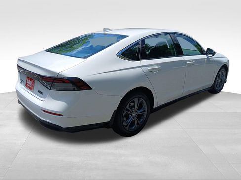 Used 2024 Honda Accord EX image 5