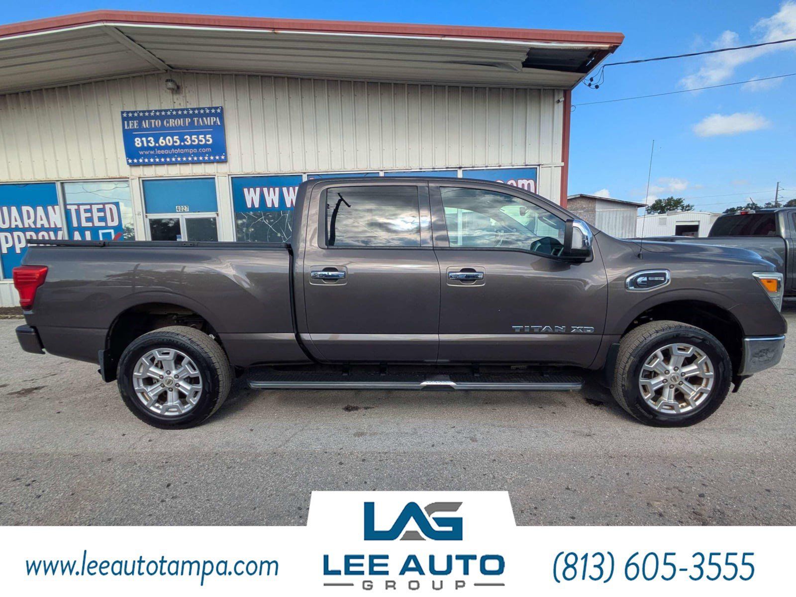Used 2016 Nissan Titan SL RWD image 2