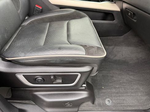 Used 2021 RAM 1500 Laramie image 22