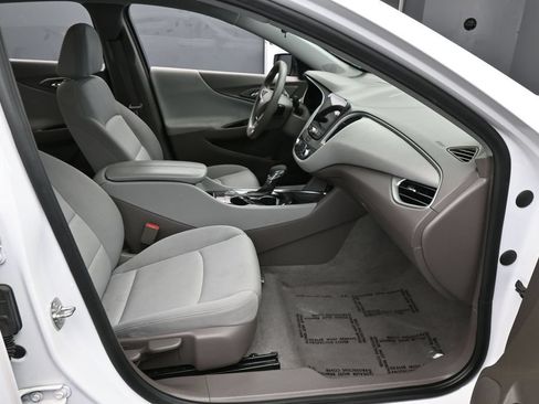 Used 2024 Chevrolet Malibu LT FWD image 39