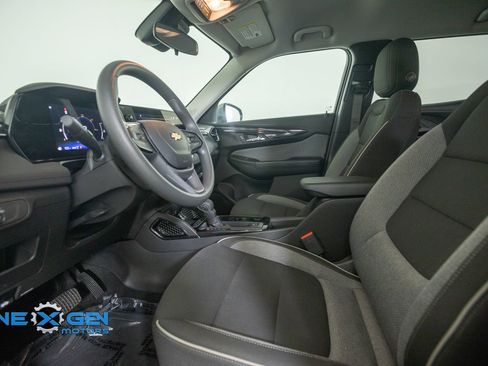 Used 2026 Chevrolet TrailBlazer LT AWD/4WD image 10
