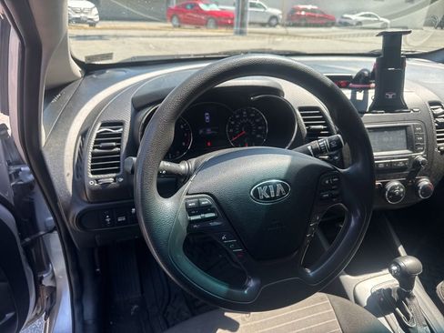 Used 2016 Kia Forte EX FWD image 11