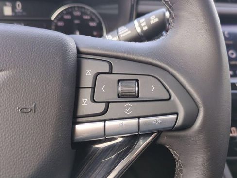 Used 2025 Cadillac XT6 Premium Luxury image 27