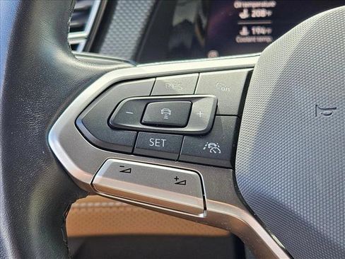 Used 2024 Volkswagen Atlas Cross Sport SEL R-Line image 13