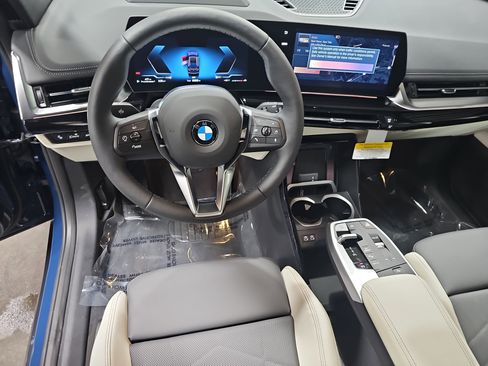 New 2026 BMW X1 xDrive28i w/ Technology Package image 16
