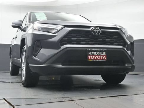 Certified 2025 Toyota RAV4 LE AWD/4WD image 35
