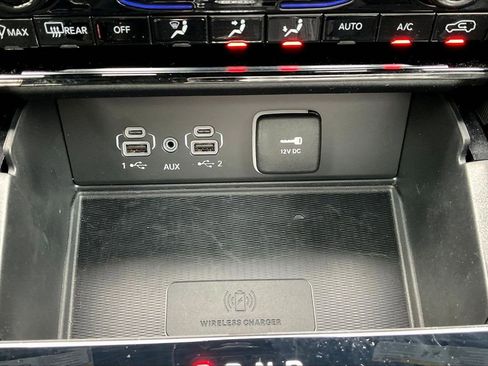 Certified 2025 Jeep Grand Cherokee L Altitude AWD/4WD image 18