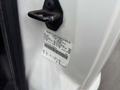 Used 2016 Ford F550 2WD Regular Cab Super Duty image 21