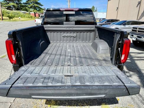Used 2019 GMC Sierra 1500 AT4 w/ AT4 Premium Package AWD/4WD image 6