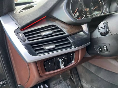 Used 2018 BMW X5 xDrive35i AWD/4WD image 23