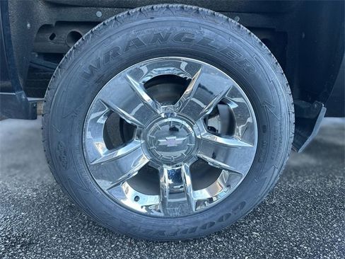 Used 2018 Chevrolet Silverado 1500 LTZ w/ Sport Package image 10