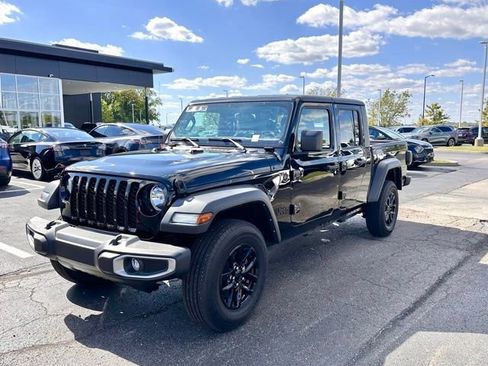 Used 2021 Jeep Gladiator Sport image 5