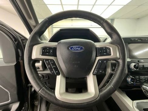Used 2019 Ford F150 Lariat w/ Equipment Group 502A Luxury AWD/4WD image 8
