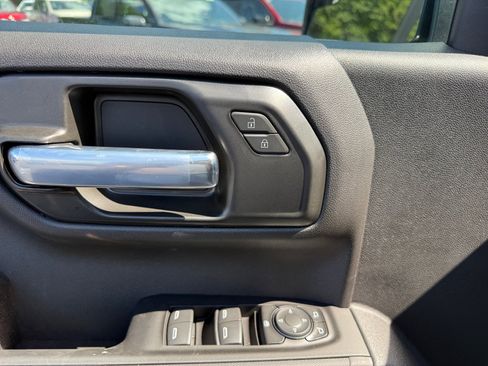 New 2026 Chevrolet Silverado 1500 Custom Trail Boss w/ LPO, Dark Essentials Package AWD/4WD image 15